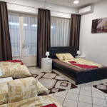 Upstairs 1-Room Apartment for 3 Persons with Kitchen (extra bed available)