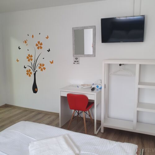 Pokoj s koupelnou  s manželskou postelí