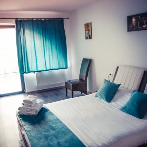 Queen Pokoj s manželskou postelí na poschodí (s možností přistýlky)