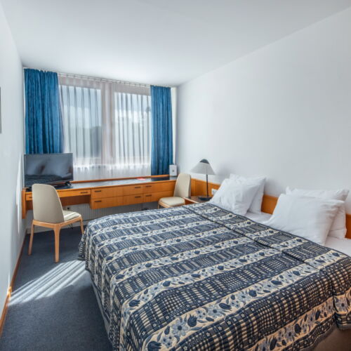 Camera twin standard Plus cu cadă