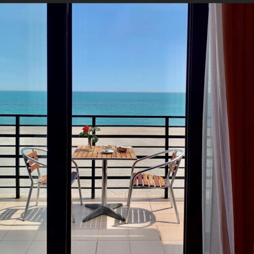 Apartament cu vedere spre mare cu 1 camera pentru 4 pers. (se poate solicita pat suplimentar)