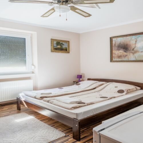 Camera dubla (se poate solicita pat suplimentar)