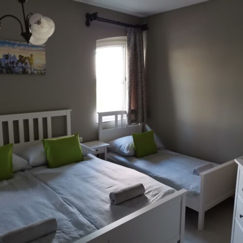 Apartament 10-osobowy cały dom Przyjazny podróżom rodzinnym