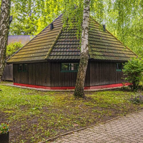 Bungalow 4-osobowy z antresolą z własną kuchnią (możliwa dostawka)