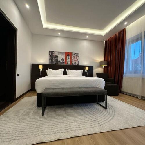 Camera dubla superior