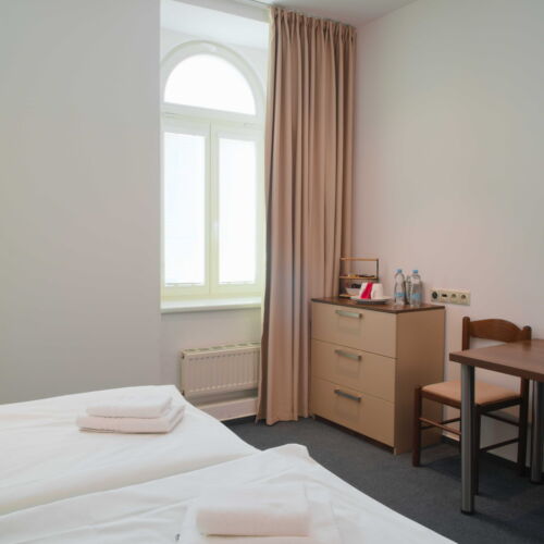 Business Pokoj se sprchou pro 2 os.