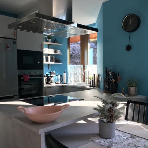 Vila familial(a) cu vedere spre munte pentru 10 pers. (se inchirieaza doar integral)