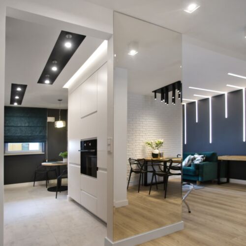 Apartament 4-osobowy na piętrze Standard Plus z 2 pomieszczeniami sypialnianymi