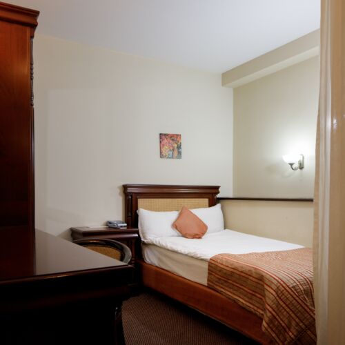 Camera single economy