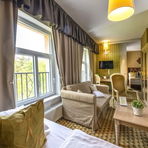 1-Room Family Suite for 2 Persons with Shower