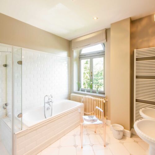 Apartman se sprchou s klimatizací pro 2 os.