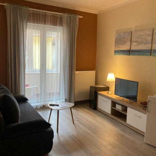 Pokój 2-osobowy z prysznicem z aneksem kuchennym (możliwa dostawka)