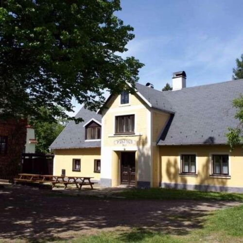 Apartman se sprchou se společnou kuchyňkou pro 31 os. s 8 ložnicemi