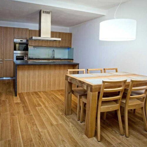 Apartament cu duș pentru 8 pers.