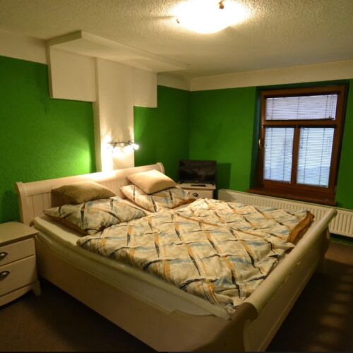 Twin Room with Shower