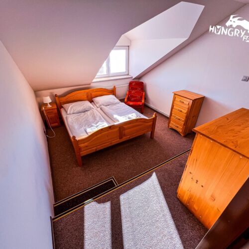 Triple Room with Shower (extra bed available)