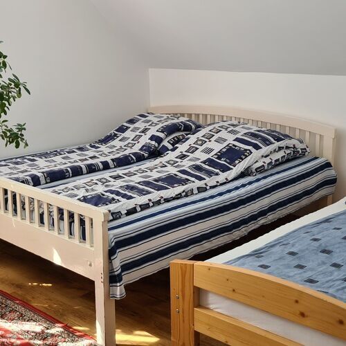 Pokoj s manželskou postelí