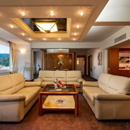 Apartament prezidential cu 2 camere pentru 4 pers.