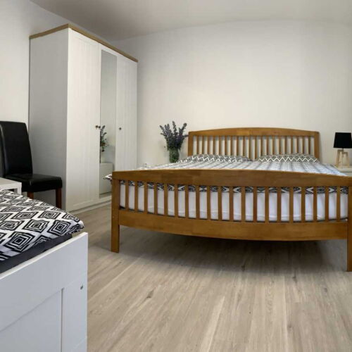 Apartament 2-osobowy z prysznicem z aneksem kuchennym (możliwa dostawka)