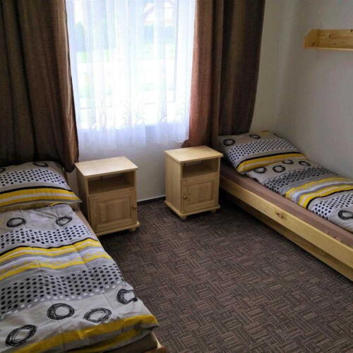 Apartman se sprchou s vlastní kuchyňkou s manželskou postelí s 1 ložnicí