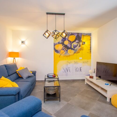 Casă de vacanță cu aer condiționat cu vedere spre mare pentru 8 pers. (se inchirieaza doar integral)