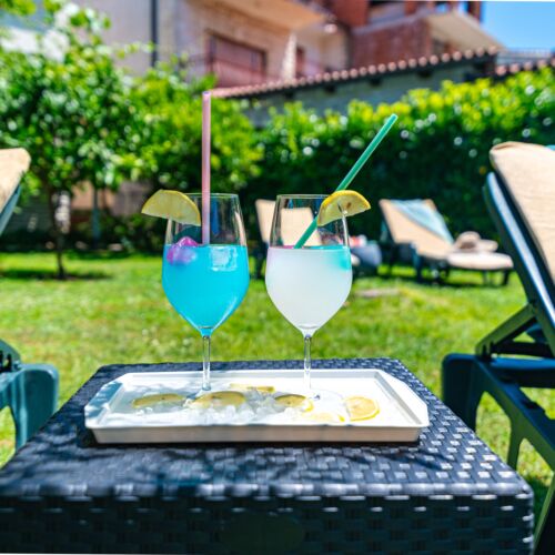 Apartament 4-osobowy z klimatyzacją z balkonem z 2 pomieszczeniami sypialnianymi A-18334-b