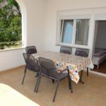 Apartman s klimatizací pro 5 os. se 2 ložnicemi s výhledem na moře A-18467-c