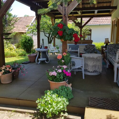 Casă de vară pentru 2 pers. (se inchirieaza doar integral)