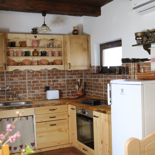 Bauernhaus mit Klimaanlage und Aussicht auf den Wald