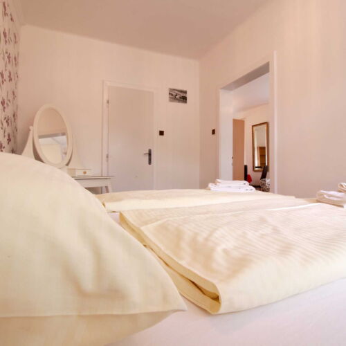 Pokój 4-osobowy z prysznicem (możliwa dostawka)