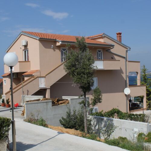 Apartament cu aer condiționat cu balcon cu 1 camera pentru 2 pers. A-8455-c