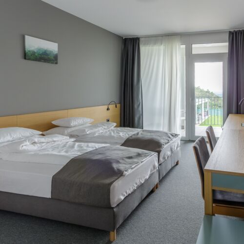 Superior Twin Room ensuite