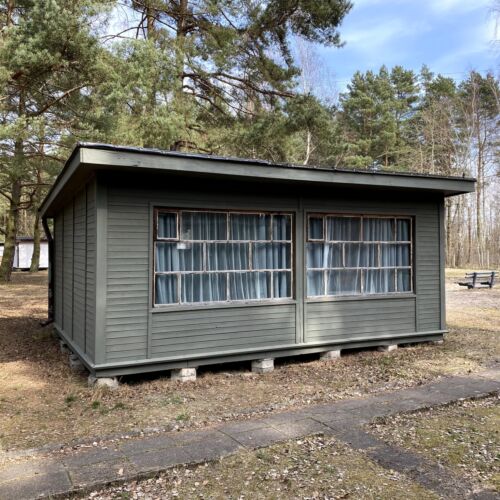 Domek letniskowy 2-osobowy Economy ze wspólną łazienką