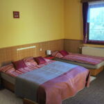 Holiday Home for 7 Persons with Shower and Kitchen (extra bed available)