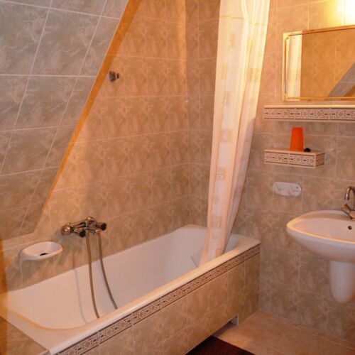 Standard Doppelzimmer mit Aussicht auf den Hof