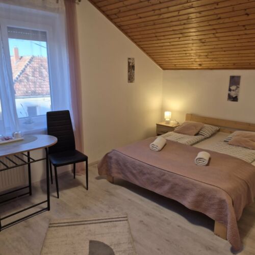 Standard Upstairs Triple Room