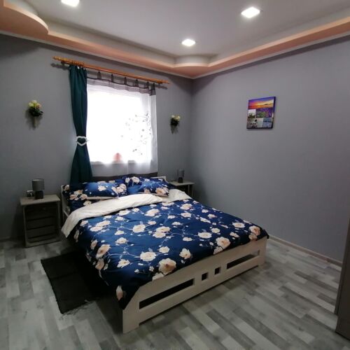 Apartament pentru 5 pers. (se inchirieaza doar integral)