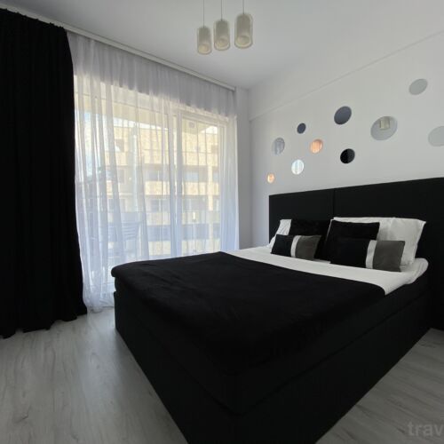 Apartament design la etaj cu 1 camera pentru 4 pers.