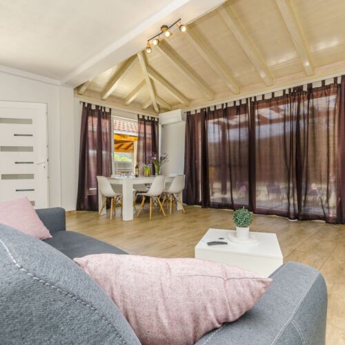 Domek całoroczny 5-osobowy z klimatyzacją