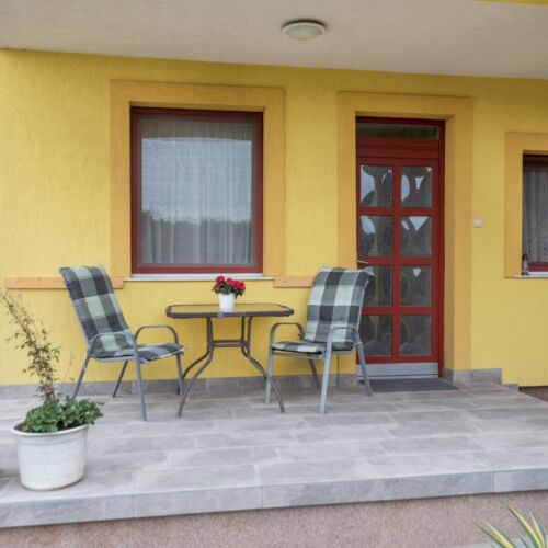 1-Room Apartment for 2 Persons with Terrace and Kitchenette (extra bed available)