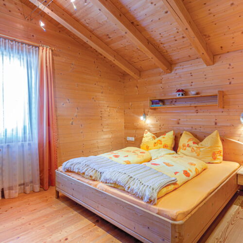 Apartament pentru 2 pers. (se inchirieaza doar integral)