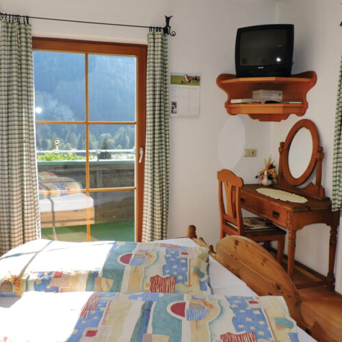 Apartament pentru 3 pers. (se inchirieaza doar integral)