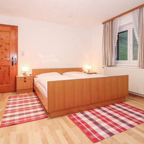 Apartament pentru 4 pers. (se inchirieaza doar integral)