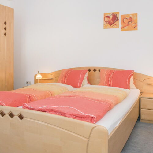 Apartament pentru 5 pers. (se inchirieaza doar integral)