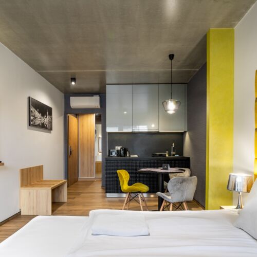 Apartament premium cu balcon cu 1 camera pentru 2 pers.