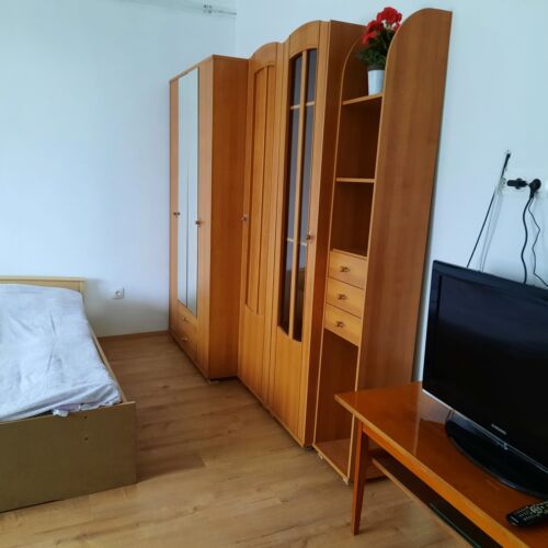 Casă de vară întreaga unitate cu vedere spre grădină pentru 6 pers. (se inchirieaza doar integral) (se poate solicita pat suplimentar)