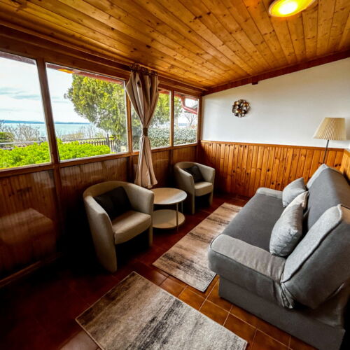 Apartman pro 4 os. se 2 ložnicemi s panoramou přízemní