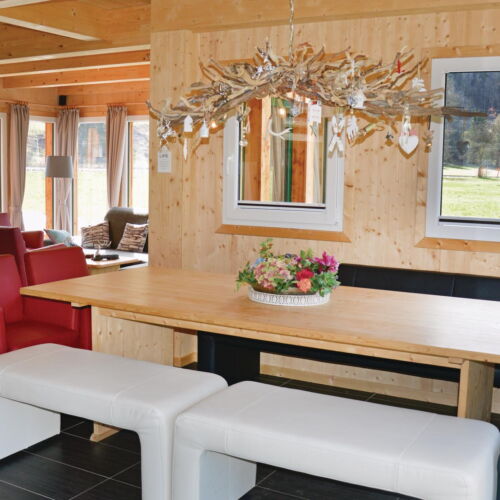 Casă de vară pentru 10 pers. (se inchirieaza doar integral)