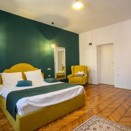 Camera cvadrupla deluxe