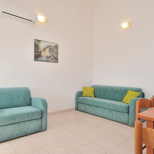 Apartament pentru 4 pers. (se inchirieaza doar integral)